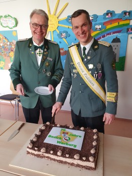 BBM Matthias Gockeln & Diözesankönig Jörg Aufenanger mit Torte
